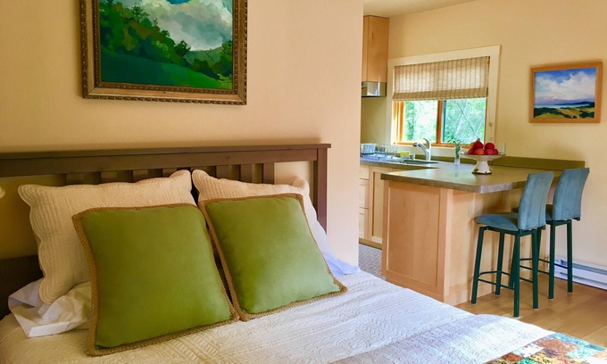 Mill Valley Cottage | Serene Mill Valley Nature Cottage: Oceanfront Escape for Hikers