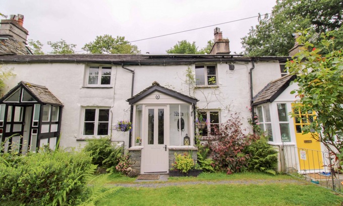 Coniston Cottage | Milldam Cottage, Coniston - a cottage that sleeps 4 guests in 2 bedrooms