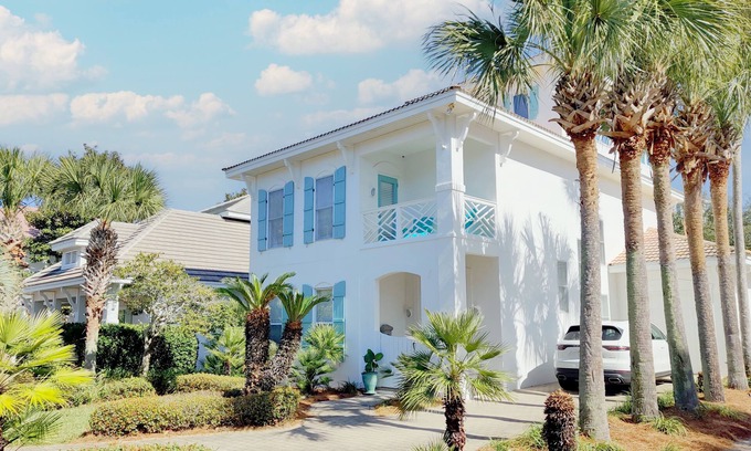 Fort Walton Beach - Destin Villa | Oceanfront Villa with Spa and Free Cruise - Guest Rated 10/10