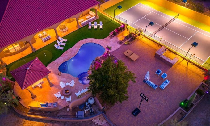 North Scottsdale Villa | Golfers' Paradise: Simulator, Pool & Spa with Family Perks