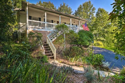 Mills River House | Scenic Mills River Hideaway: Pet-Friendly with Mountain Views