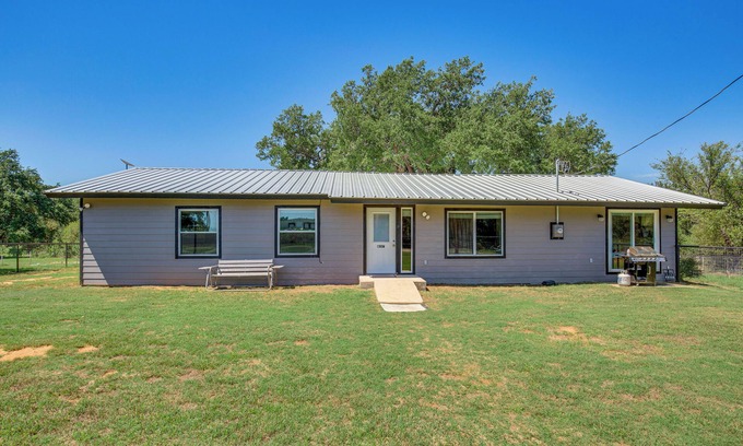 Millsap House | Millsap Home on 150 Acres w/Trails: Pet-Friendly!