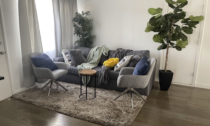 Milpitas House | Cozy Milpitas Homestay with Breakfast & Kitchen Amenities