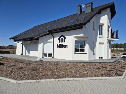 Łukow House | Pet-Friendly Retreat at Noclegi Pniów 51 - Rated 8.9/10
