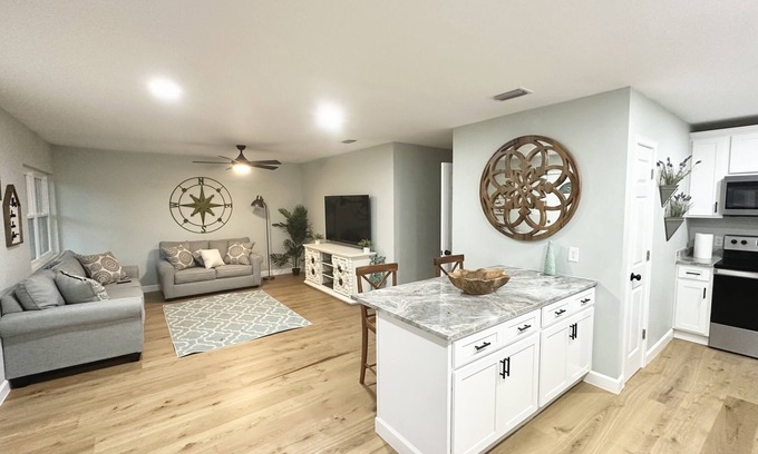 Milton House | Discover Milton's Cozy Retreat: Family-Friendly & Beach-Ready