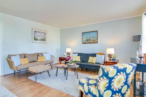 Milton House | Discover Milton Townhouse: 10/10 Rated Near Delaware Bay!