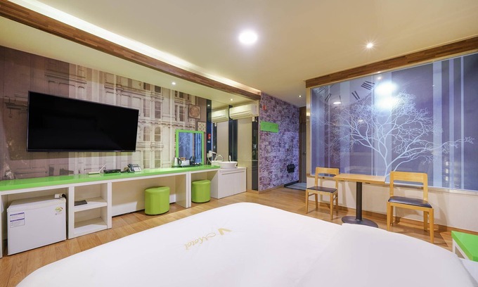 Samnangjin Hotel | Eco-Friendly Retreat at Milyang V1 V2 V3 with Hot Tub