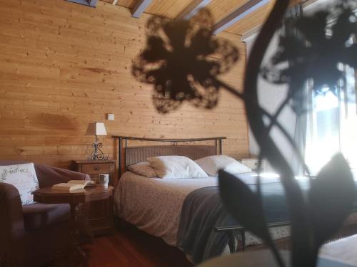 Souclin House | Discover Mimi Pinson Bugey: Ideal for Business & Leisure