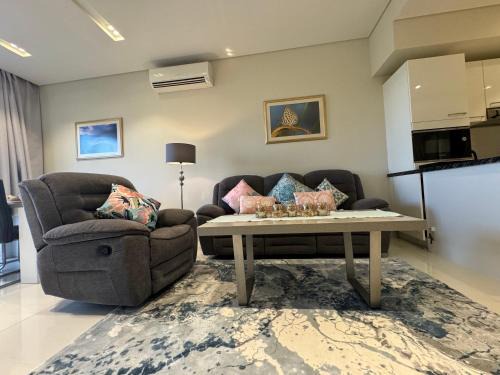 Salalah House | Relax at Mimosa: Oceanfront Hotel with Pool & Spa