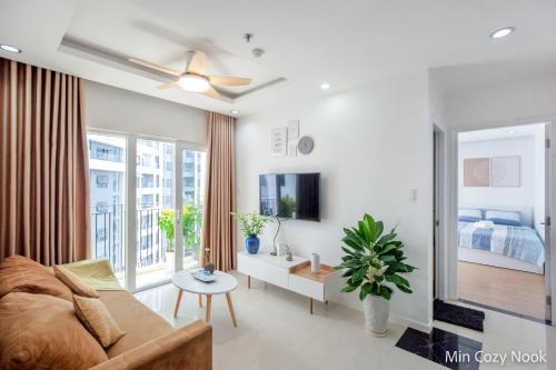 Son Tra Apartment | Min Cozy Nook Monarchy - 2BR luxury riverview