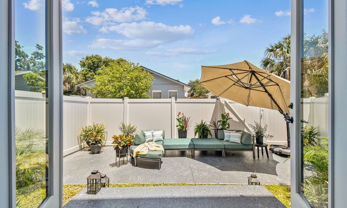 SoHo House | Indulge in N Hyde Park: Rooftop Villa with King Bed