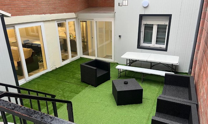 Distrito Llano House | Pet-Friendly Retreat at MINA GREEN HOUSE - Rated 9/10