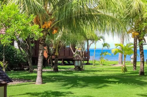 Tanjung Resort | Mina Tanjung Hotel: Oceanfront Bliss with Pool & Breakfast