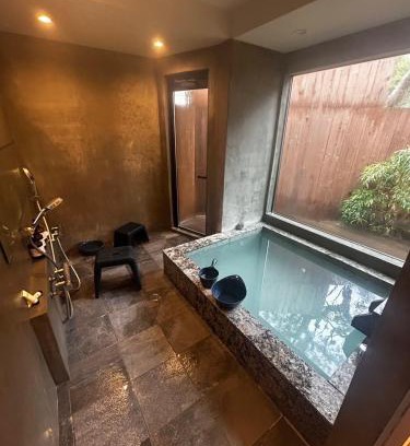 Hayama Villa | Cozy Minato-no Akari: Oceanfront Retreat with Hot Tub