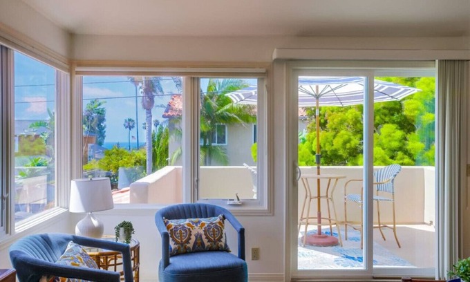 Del Mar House | Serene Cottage with Ocean Views & Spa Amenities