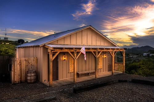 Tombstone Ski Chalet | Family-Friendly Miners Cabins #1 with Private Balcony