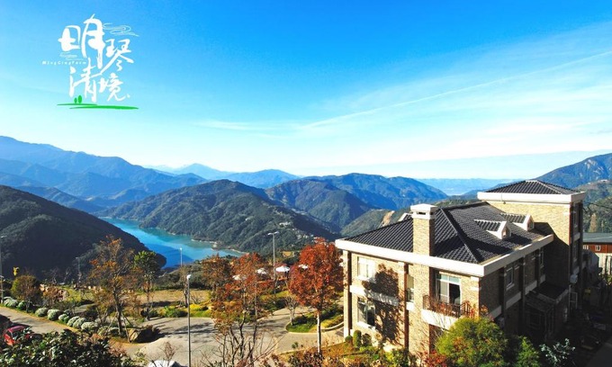 Ren'ai House | Family-Friendly Getaway at Ming Ging Farm with Breakfast