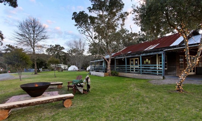 Nowa Nowa Resort | Relax at Mingling Waters: Family-Friendly Getaway Awaits