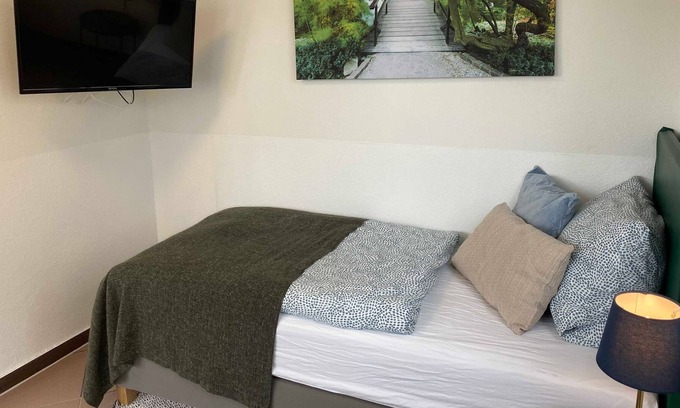 Obersulm Apartment | Mini Apartment - Room 13 - Gästehaus Lamm