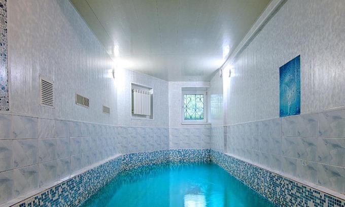 Zlatoust Hotel | Pet-Friendly Comfort at Mini Hotel Berezka with Hot Tub