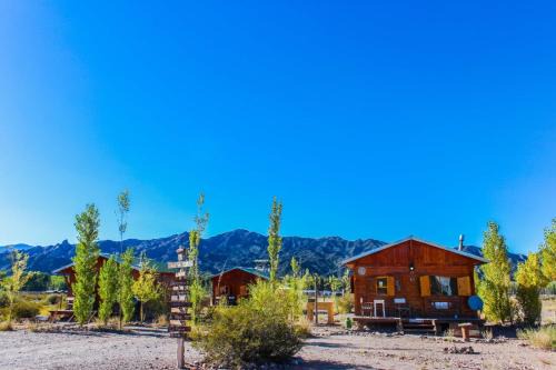 Uspallata Ski Chalet | Oceanfront Getaway at Mini Inca Roca with Pool & Breakfast