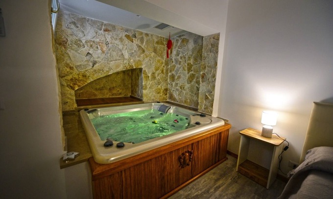 Francavilla Fontana House | Relax with a Private Pool and In-Room Mini Piscina