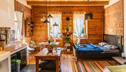 Szokolya Apartment | Stylish Minifaktúra Loft Apartment - Pet and Child Friendly