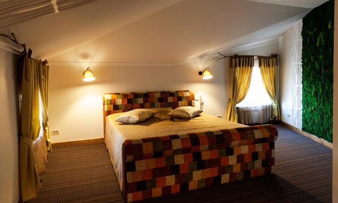 Cherepovets Hotel | Discover Minihotel Monarkh: Guest Rated 9/10 with Pool & Spa