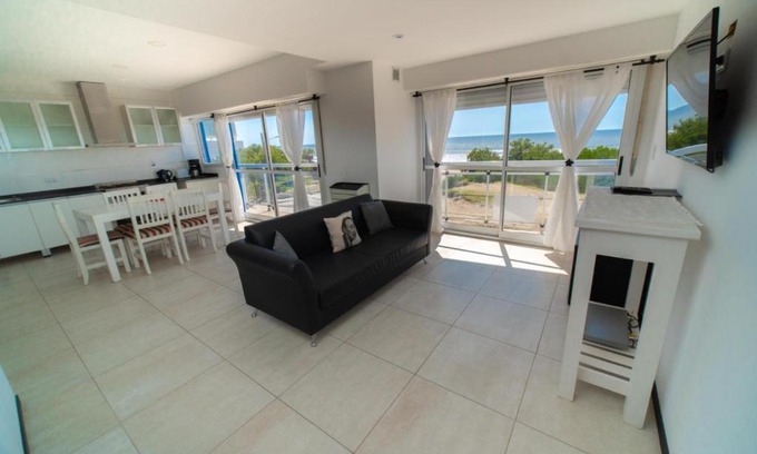 San Bernardo del Tuyu Apartment | Seaside Oasis with Oceanfront Views for Family Retreats