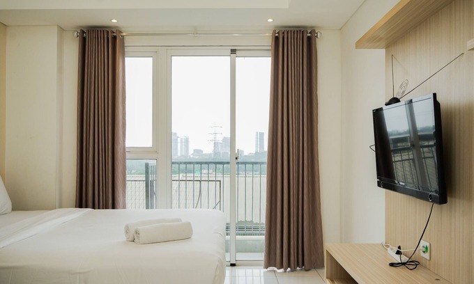 Bumi Serpong Damai Apartment | Cozy Minimalist Studio at Casa De Parco with Pool Access