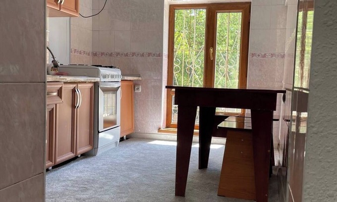 Tashkent House | Minimalist Comfort: Family-Friendly 3 Room Apartment