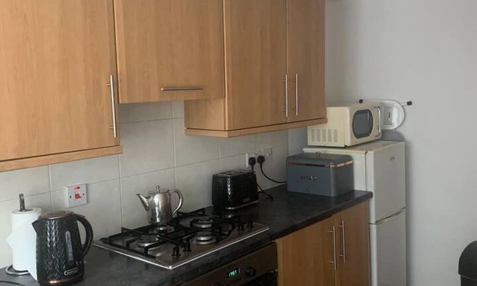 Larne House | Inviting 2-Bed House in Larne with Free Parking