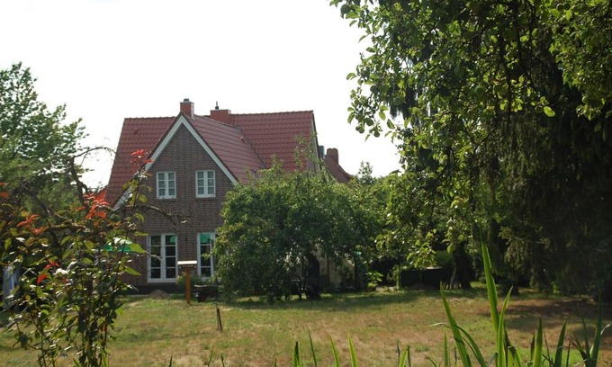 Schneverdingen House | Family-Friendly Minna von Fintel Ferienwohnung - Rated 9/10