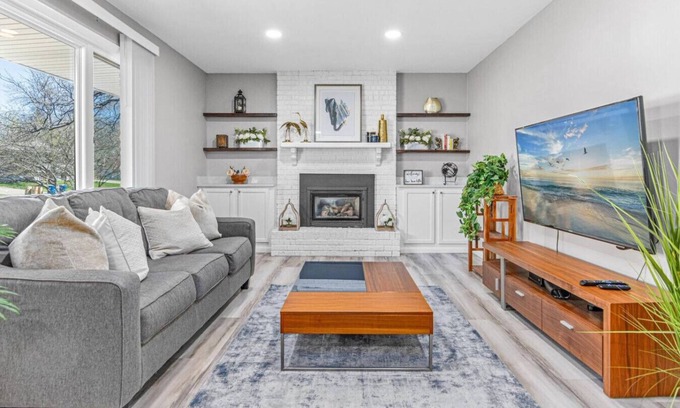 Apple Valley House | Indulge at Minne-GetAway: Designer Stay with Spa & Hot Tub