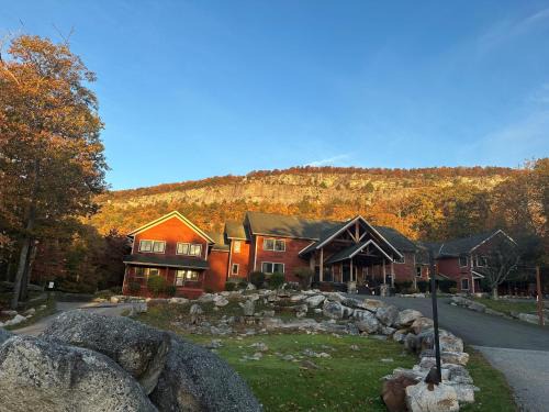 Gardiner Cabin | Experience Minnewaska Lodge: Family-Friendly & Pet Inclusive