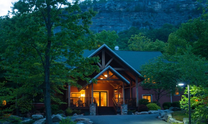 Gardiner Hotel | Discover Minnewaska Lodge: Spa, Dining & Family-Friendly Retreat