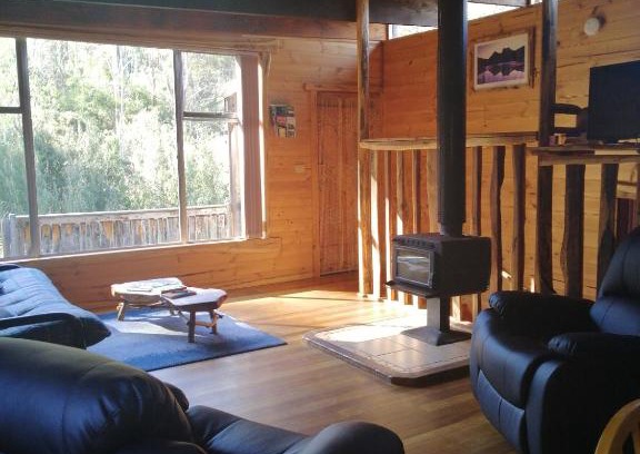 Lower Beulah Apartment | Cozy Minnow Cabins in Lower Beulah - Family Friendly Retreat