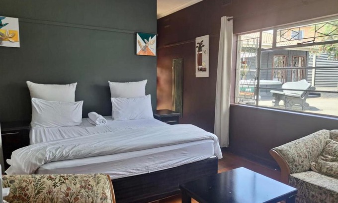 Scottsville House | Cozy Mino Guest House with Pool & Family-Friendly Vibes