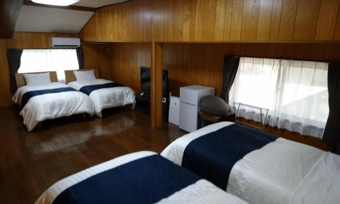 Nagashimacho Matsukage House | Inviting Minpaku Nagashima Room: Family-Friendly Retreat