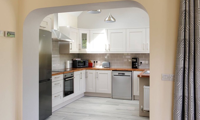 Tully Apartment | Prime Location Steps from the Beach with Breakfast Included