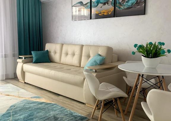 Polyana Apartment | Mint Apartment: Guest Rated 10/10 with Oceanfront Views