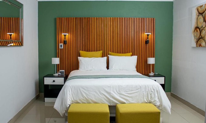 Randfontein House | Cozy Mint Guesthouse: Family-Friendly with Kitchen Access