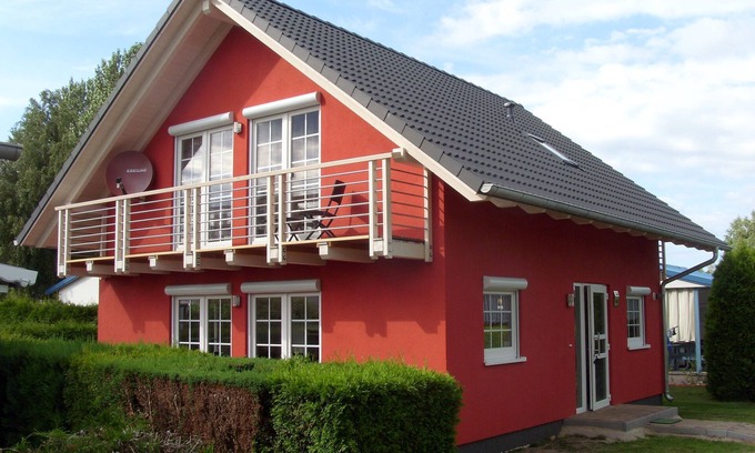 Monkebude House | Relaxing Mint Holiday Home with Lagoon Views in Usedom