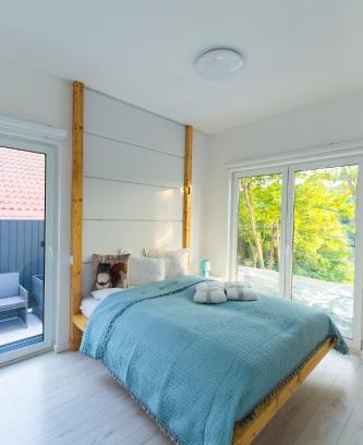 Miskolc-Tapolca House | Relax at MintaMókus Vendégház with Oceanfront Views