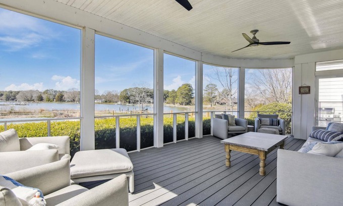 St. Michaels House | Relaxing Getaway Near Downtown St. Michaels with Pool & Kayaks