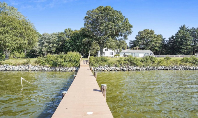 Easton House | Enjoy Downtown Easton Access with Pool & Private Dock