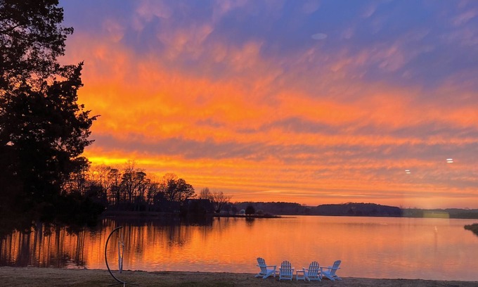 St. Michaels House | Relaxing Retreat Near Downtown St. Michaels with Pool & Spa