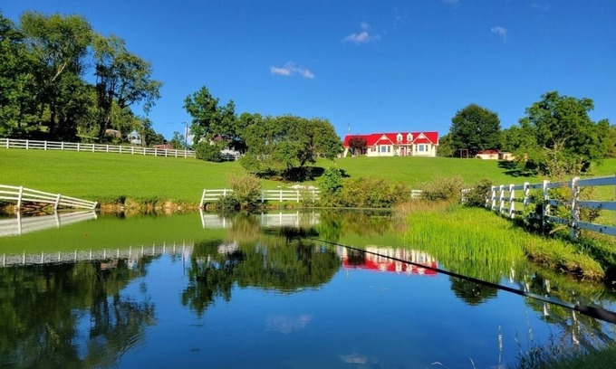 Fayetteville House | Family-Friendly Retreat Near New River Gorge Awaits You