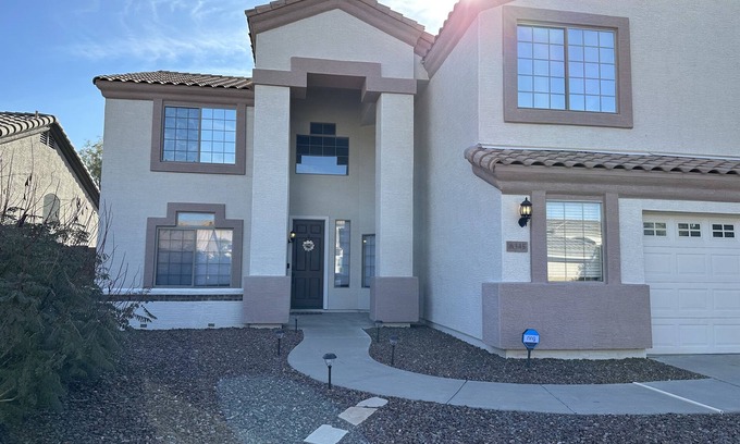 Entrada House | Ideal 5-Bedroom Home Near Spring Training – Pet Friendly!