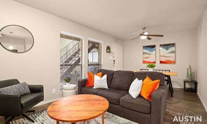 Zilker Apartment | Convenient Stay Near Zilker & Barton Springs with Free Parking
